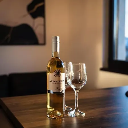 Blackwood Apartament *