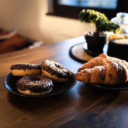 Blackwood Apartament *